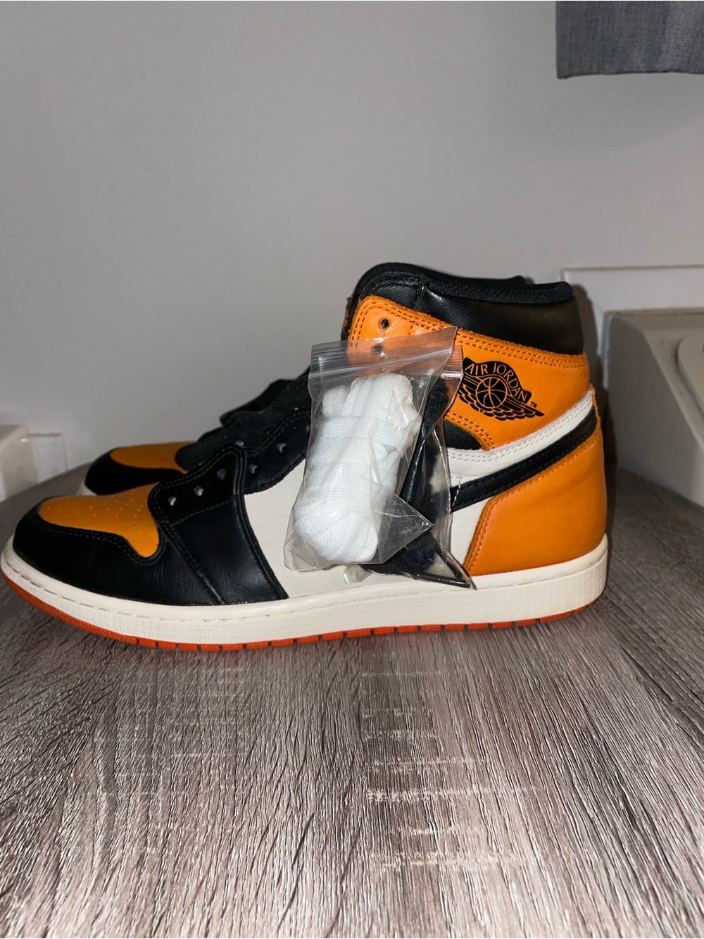 2015 Air Jordan 1 Shattered Backboard - Size 11 OG - Picture 6 of 10